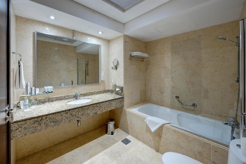 Copthorne Hotel Dubai image 7