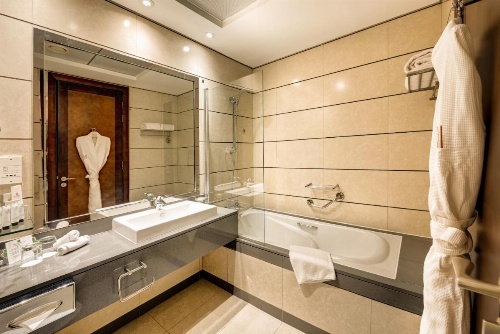 Copthorne Hotel Dubai image 13